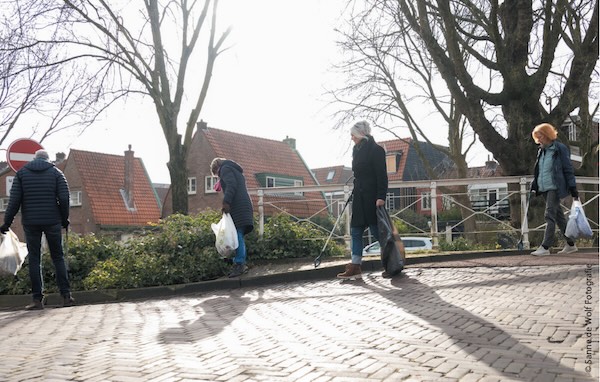 Troeptrimmen in het Garenkokerskwartier